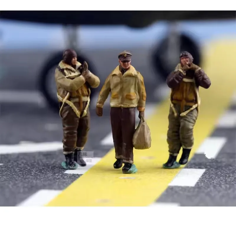 

1:72 Scale Model Resin Painted 7Pcs US Bomber Squadron Pilot Soldiers Action Figure DIY Scene Accessory Collection Display Toys