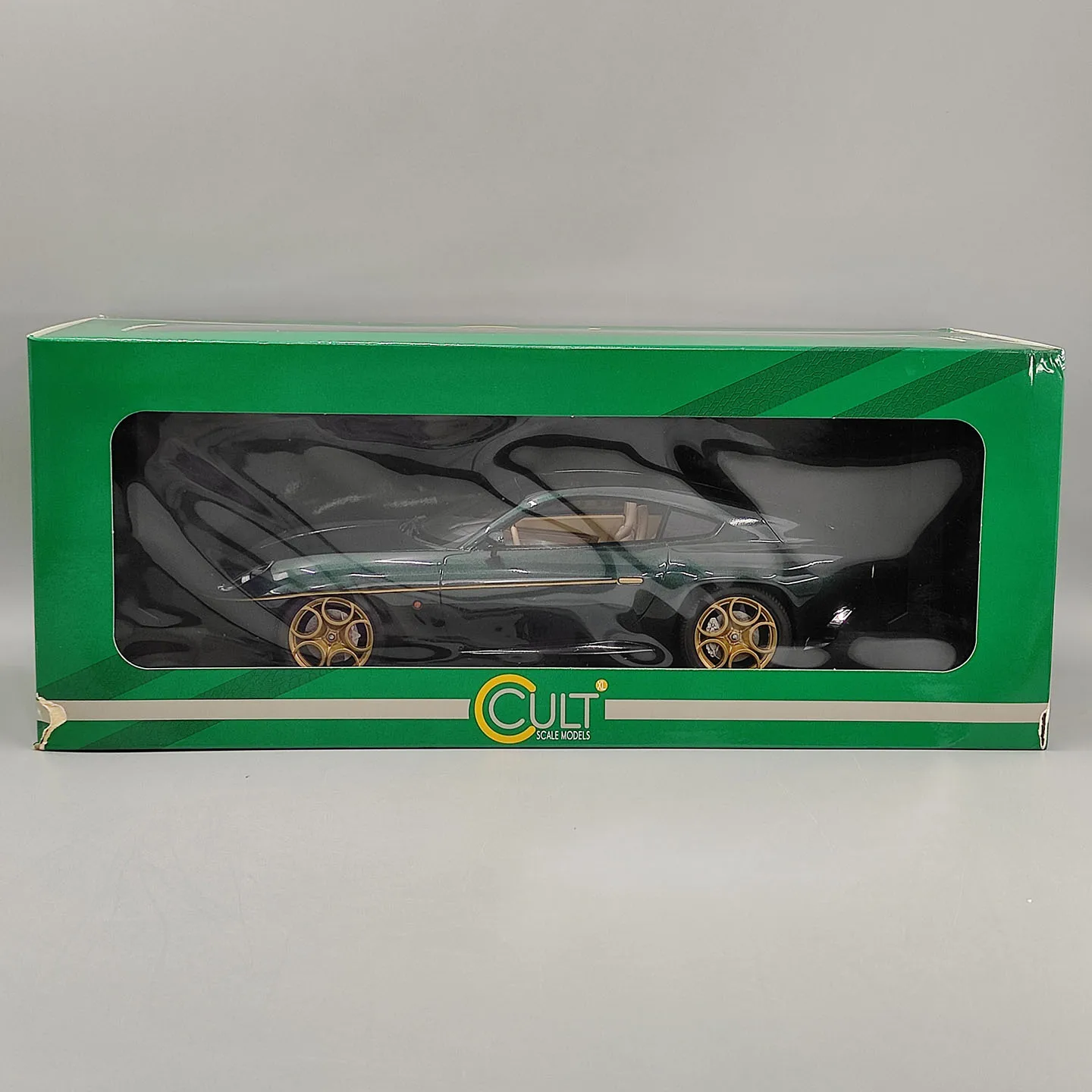 CULT 1:18 Scale Touring Disco Volante 2013 Resin Car Model view 6