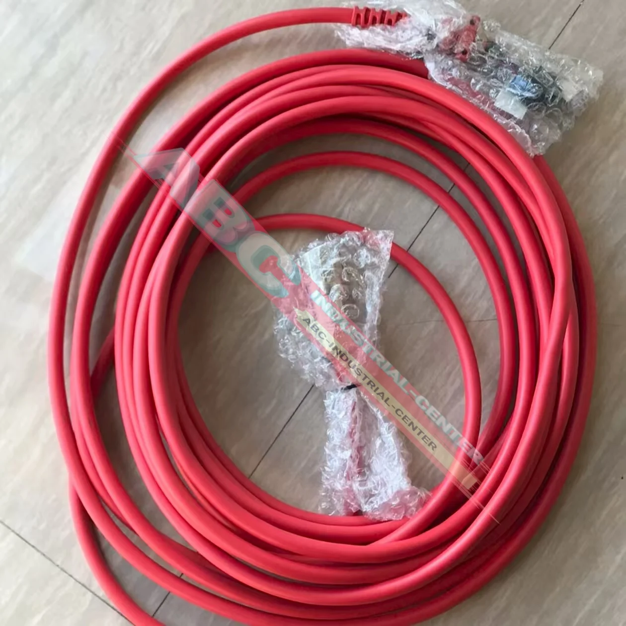 

Motor power cord brand 3HAC064448-002 15 meters new