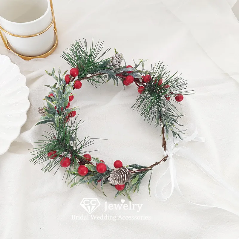 CC Vintage Wreath Women Hair Accessories Christmas Hairbands Pine Needle Berry Shape Headpiece Festival Wreath Headbands 4733