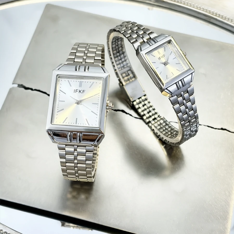 Couple's Classic Gold - Silver Watches: Sophisticated and Grand Time - Keeping Accessories