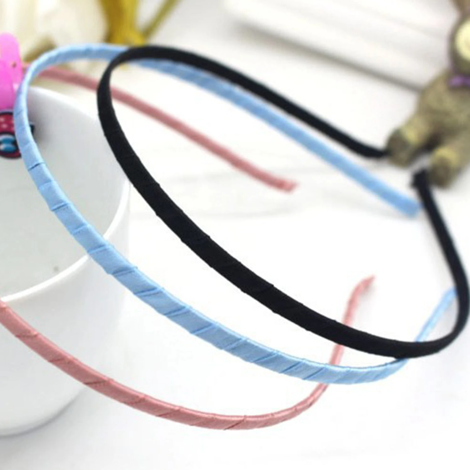 Fashion Hair Band Women Plastic Bezel Elegant Solid Color Thin Edge Toothed Non-slip Hair Hoop Headbands Girls Hair Accessories