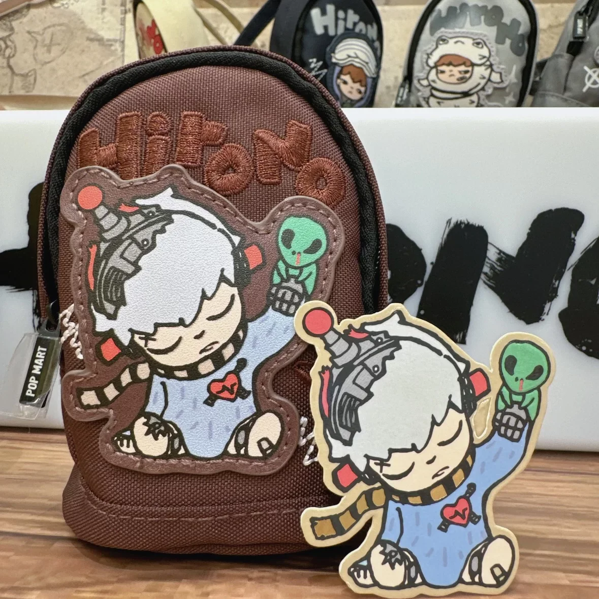 

Pop Mart Hirono Ono Echo Series Small Bag Pendant Trendy Fashion Peripheral Keychain Bag Earphone Wallet Blind Box Model Gift