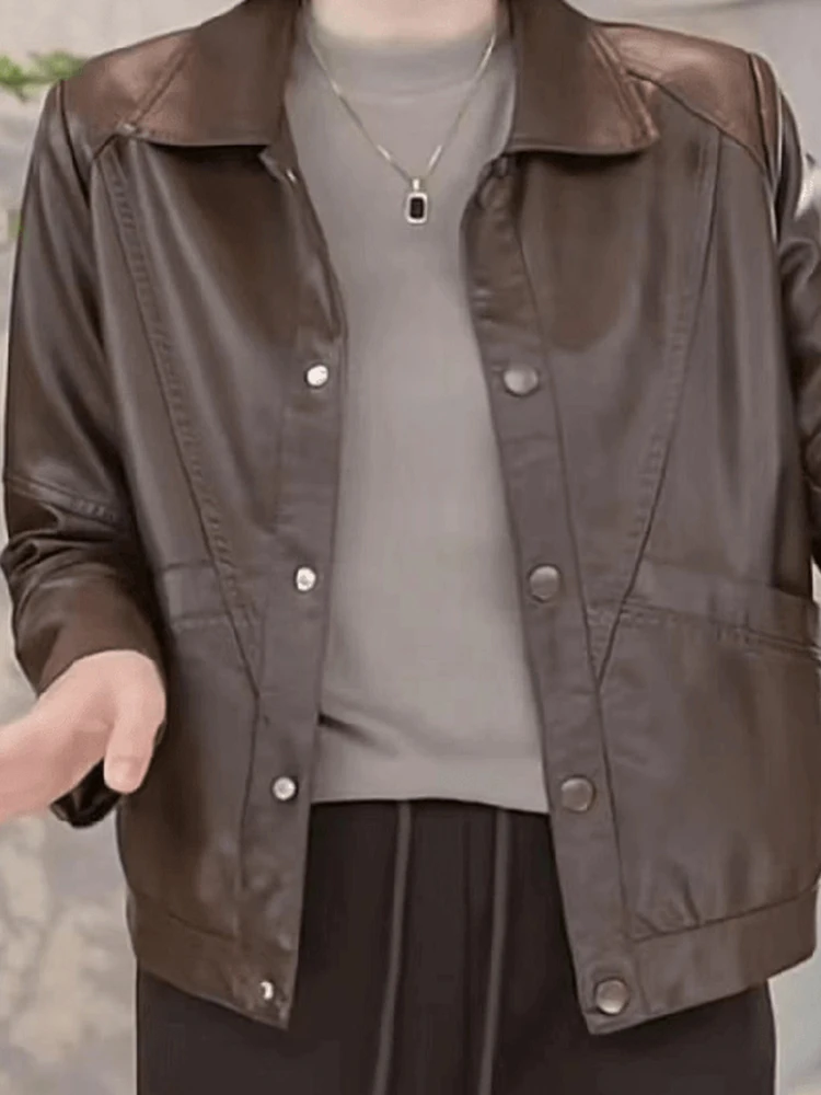 جاكيت جلد أنيق للنساء بتصميم فضفاض وعصري لفصل الخريف مع أزرار وأكمام طويلة