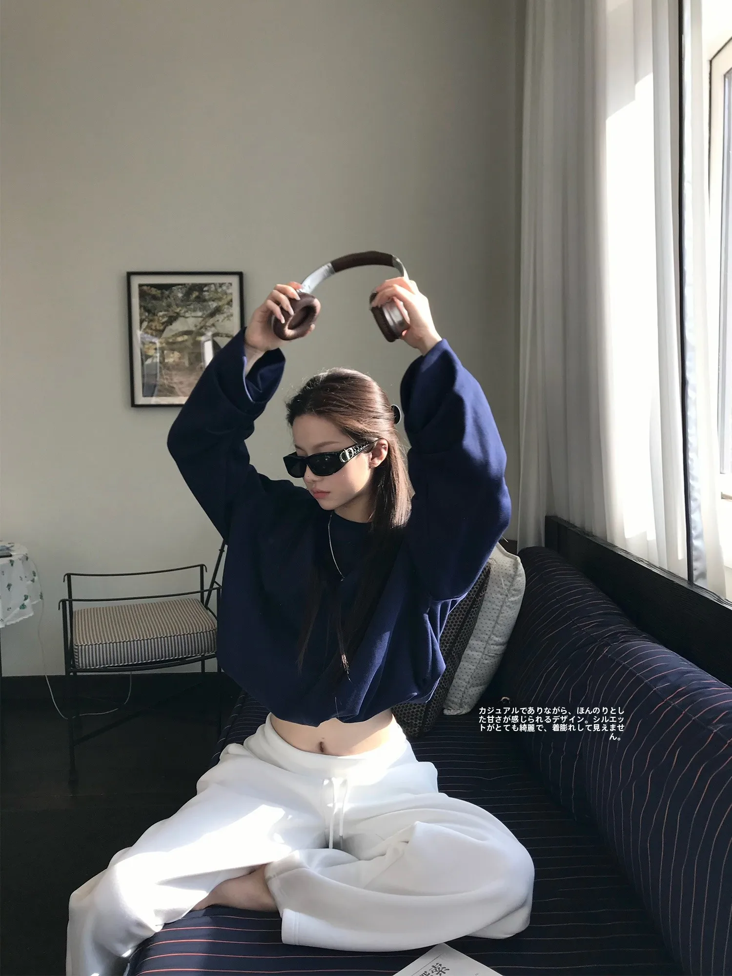 

Superniniyy Sweetened Floral Fold Design Slimming Short Sweatshirt Korean Style Women's Cotton Polyester Blend Long Sleeve