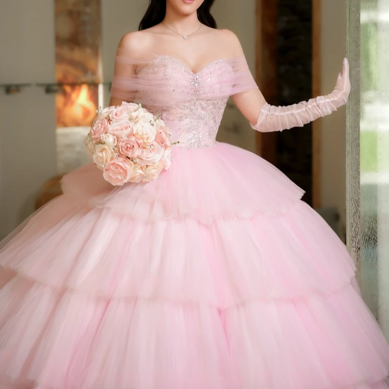 

Pink Ball Gown Quinceanera Dresses Off The Shoulder Beading Crystal Tiered Tull Party Birthday Sweet 16 Dress Vestidos 15 De