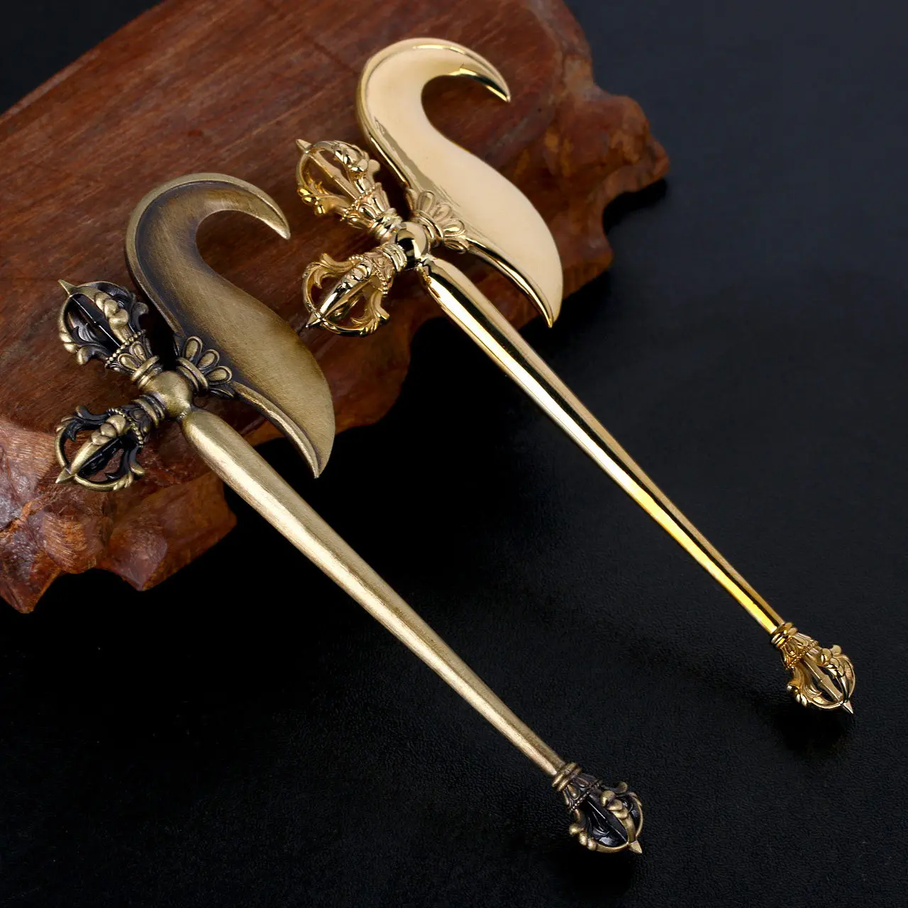 Brass Vajra Hook Ritual Chopper and Axe Decorative Buddhist Objects Hand Polished Collectibles, Ceremonial Religious Accessory