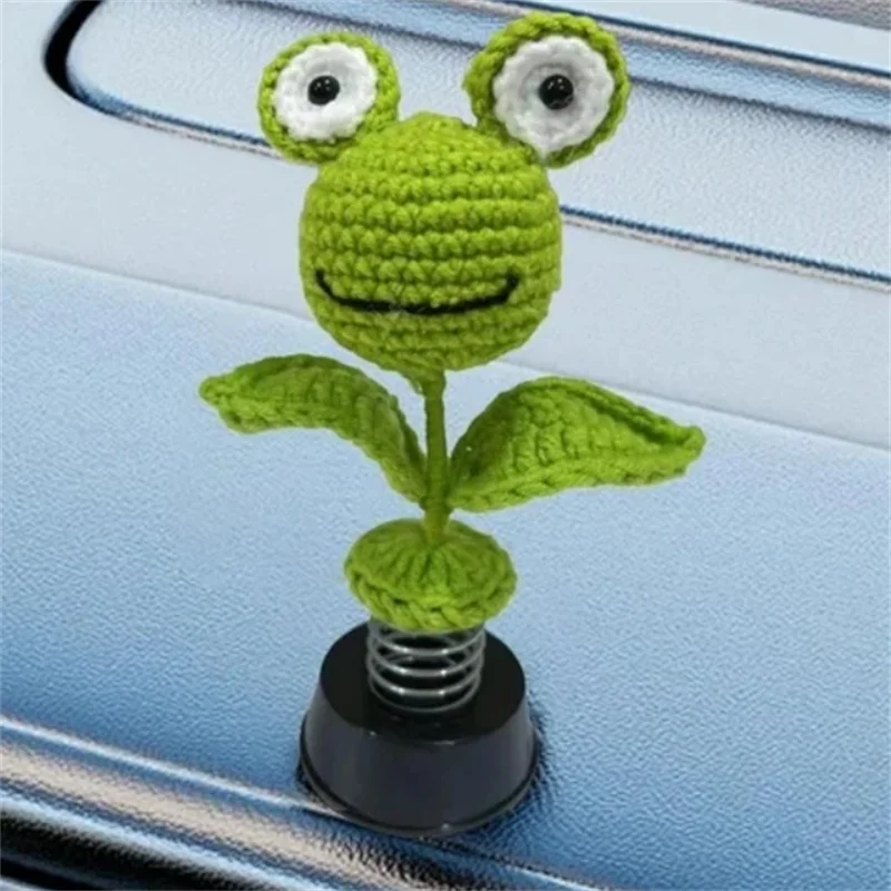 Crochet Cute cartoon Frog Car Dashboard Decor Bobblehead Car Decorations Animated Bobble Dancer Car Decor Cartoon Aesthetic