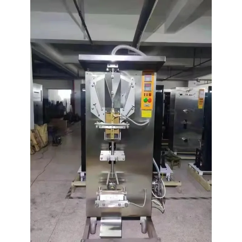 

Автоматическая вертикальная машина для наполнения и упаковки пакетов/саше для йогурта/воды