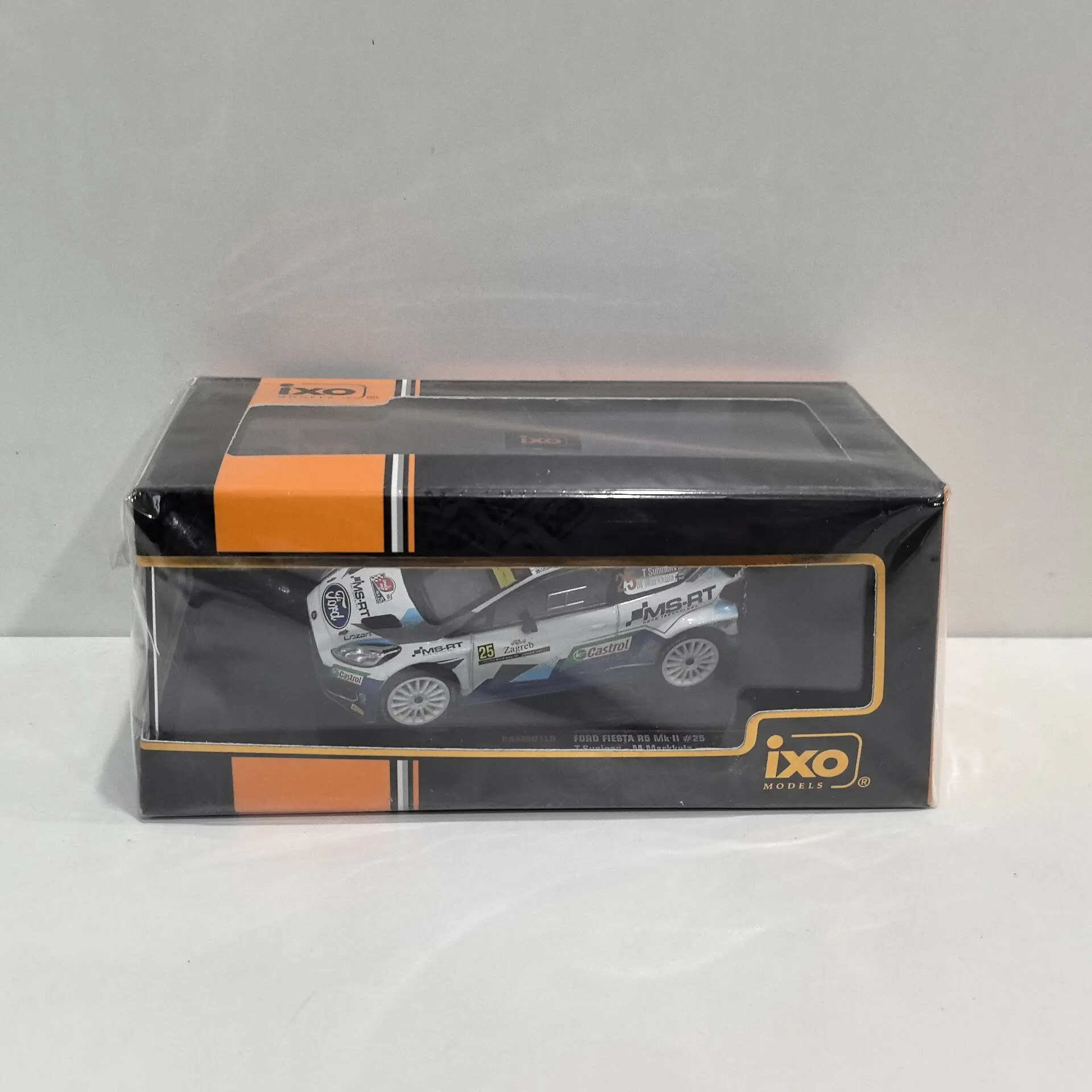 

Модель IXO 1/43 FORD Fiesta R5 из литого металла # Модель гоночного автомобиля 25 2021 Racing 1V из сплава