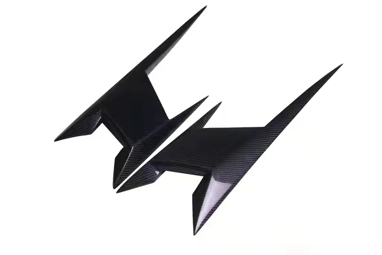 Minigonne laterali per auto in vera fibra di carbonio Bodykit Estensione paraurti Copertura gonna laterale per Mustang 15-23