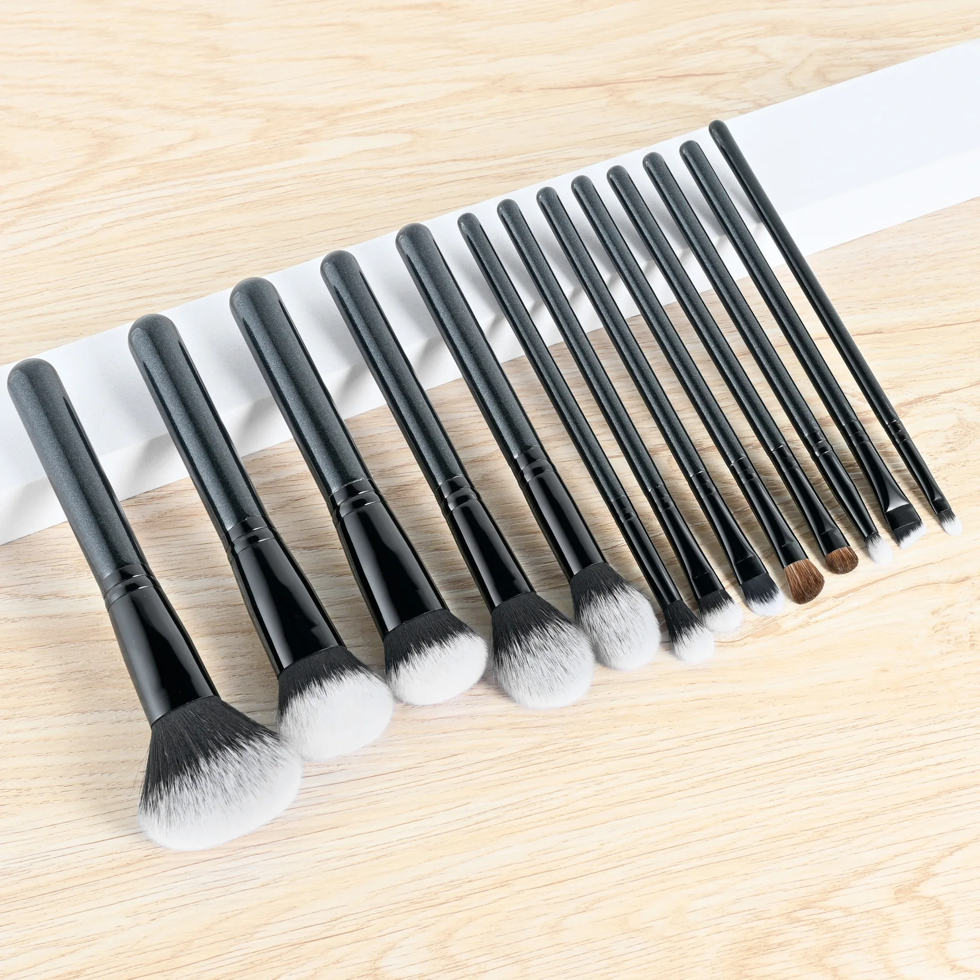Makeup Brush Set Wholesale Professional Custom Logo Vegan Synthetic Face Concealer Powder Shadow Black Brushes High Quality 5set