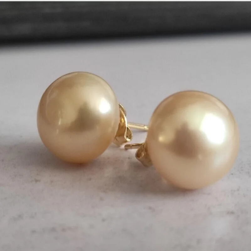 

A Pair of AAA+ 13-14mm genuine natural sea genuine yellow pearl earring 14kp