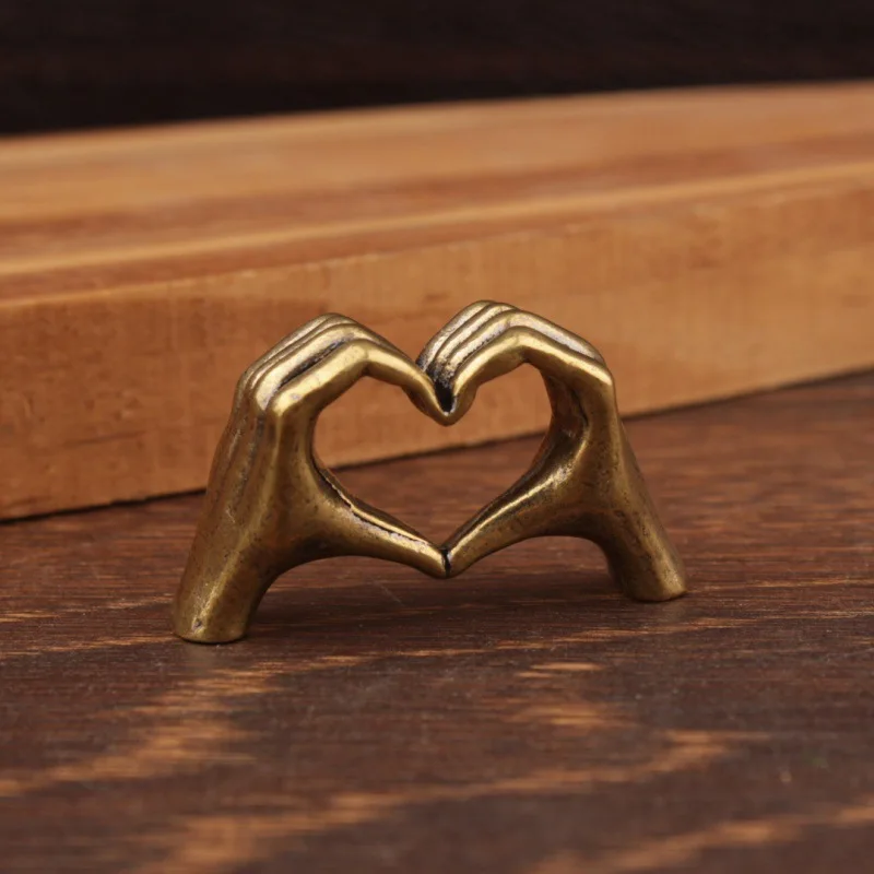 1pc Brass Heart Shaped Hand Figurine Ornament Love Finger Aesthetic Love Decoration Girlfriend Decor Home Office Desk Decor