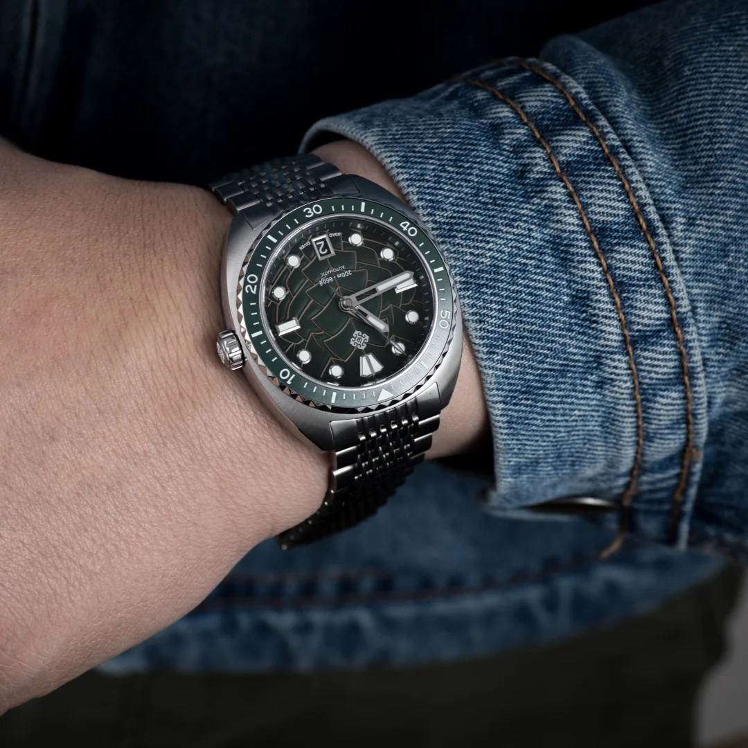 IXDAO IPOSE 2025 جديد ساعة ميكانيكية للرجال NH35A أذن البحر الفولاذ المقاوم للصدأ مضيئة BWG-9 التنين مقياس نمط Reloj Hombre