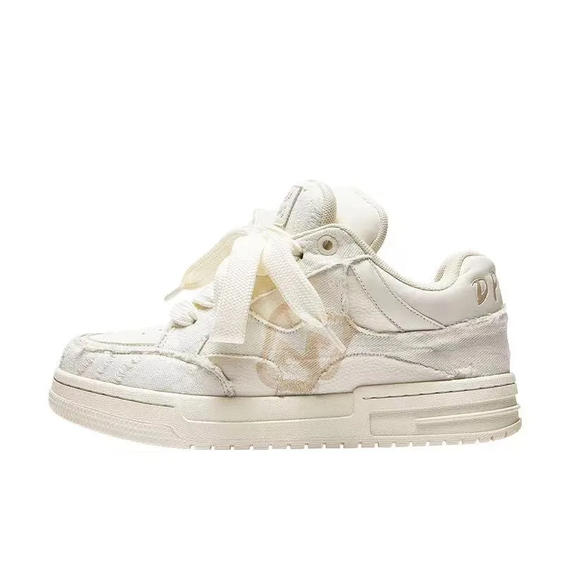 

Women Shoes for Men Tennis Retro Cross Graffiti Leather Skateboard Shoes Fashion Sneakers Couple Sports Casual Shoes