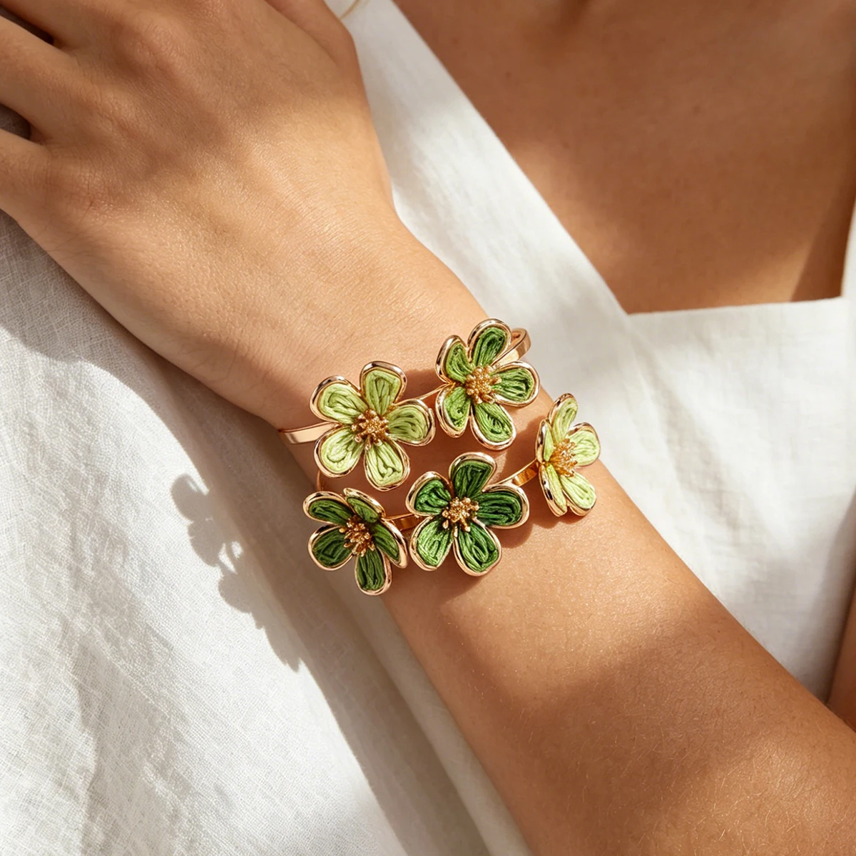 Elegant Green Woven Flower Open Cuff Bracelet Gold Frame Five Floral Adjustable Bangle Women Romantic Daily Jewelry Gift