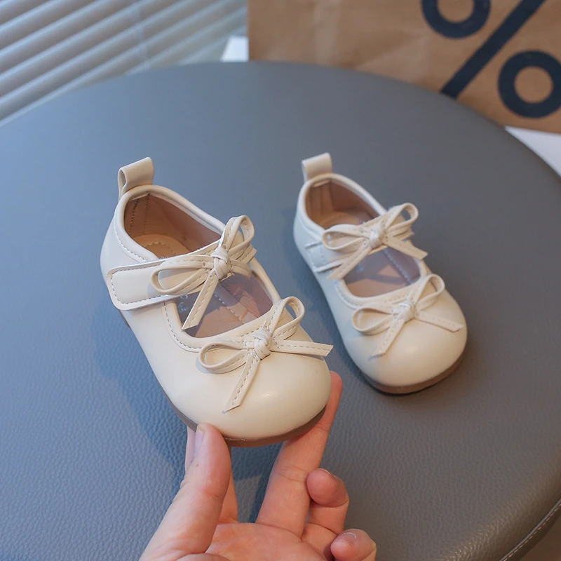 

2026 Children Leather Shoes for Girls Spring New Fashion Korean Style Soft Bottom Anti-slippery Versatile Princess Bowtie Flats