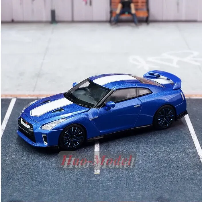 

Motorhelix 1/64 для Nissan GT-R (R35) литая под давлением модель автомобиля из сплава на 50-летие, подарок на день рождения, хобби, демонстрационные украшения