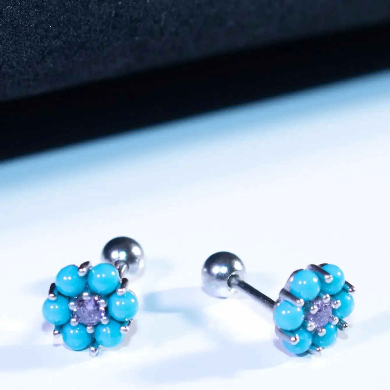 

High Quality Simple Stud Earrings Beautiful Turquoise Earring 925 Silver Stud Earring for Woman New 2024