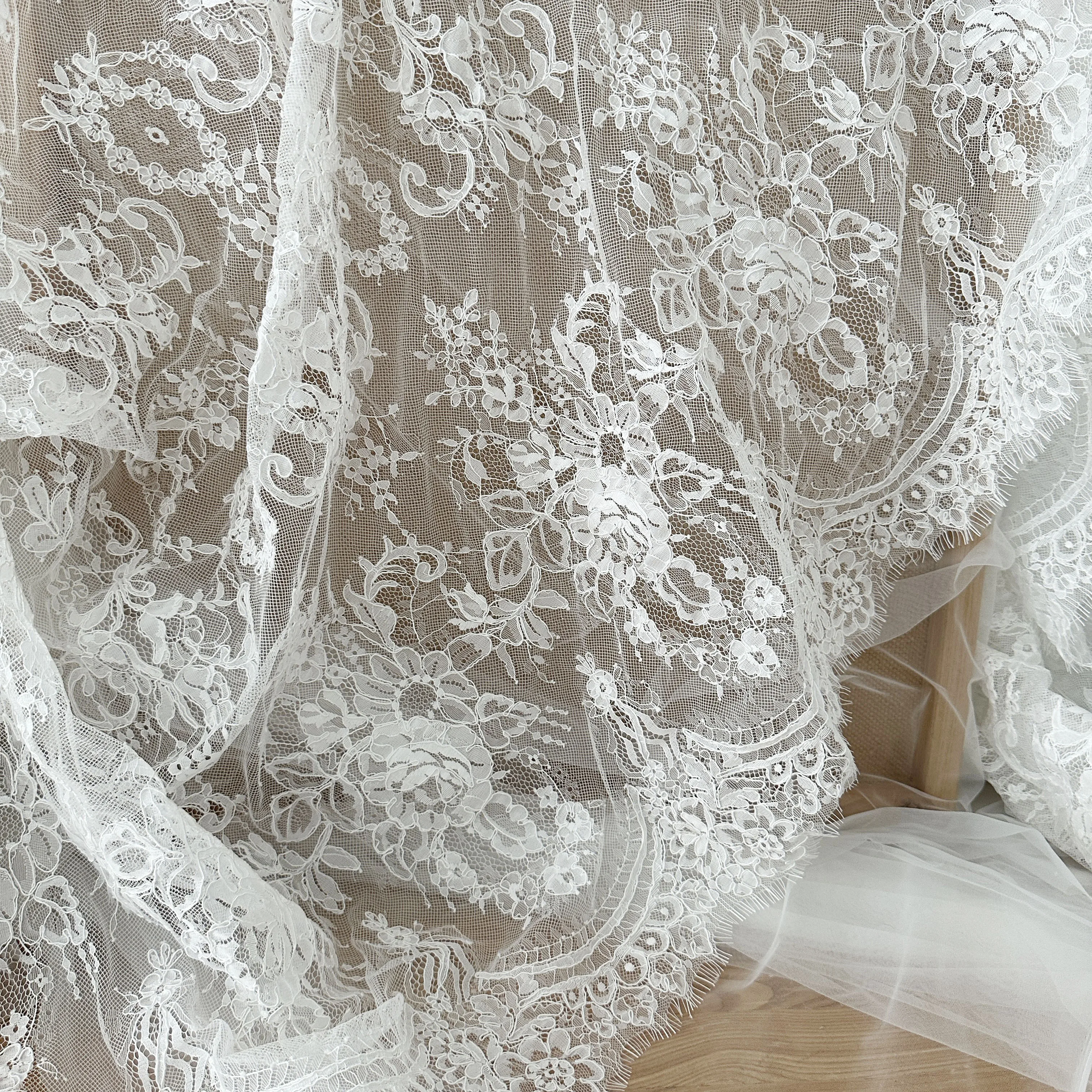 3 Meters Hand Made Alencon Lace Trim in Ivory , Bridal Veil Straps for Wedding Sash, Headband Jewelry Costume Design