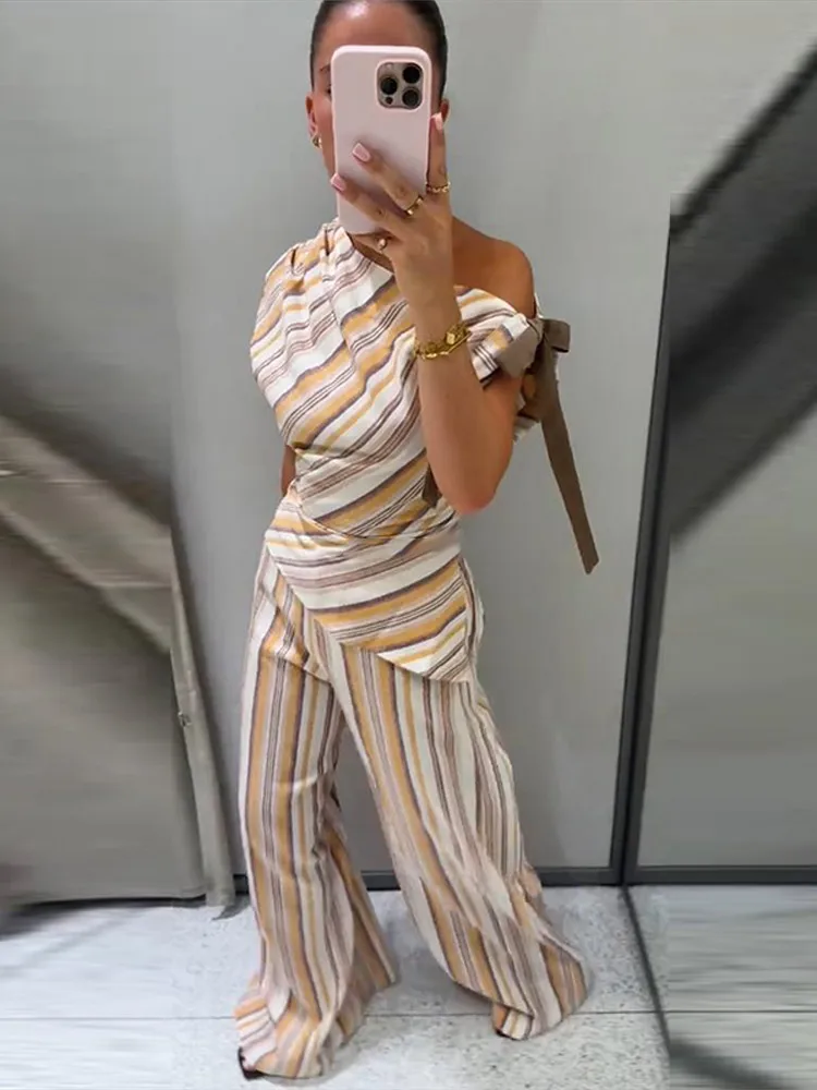 Leinen-Set mit gestreiftem, tailliertem Oberteil und Hose für Damen, sexy One-Shoulder-Oberteil mit Schnürung, plissiert, schmal geschnitten, weit geschnittene Hose, schickes Damen-Outfit – Detail 10