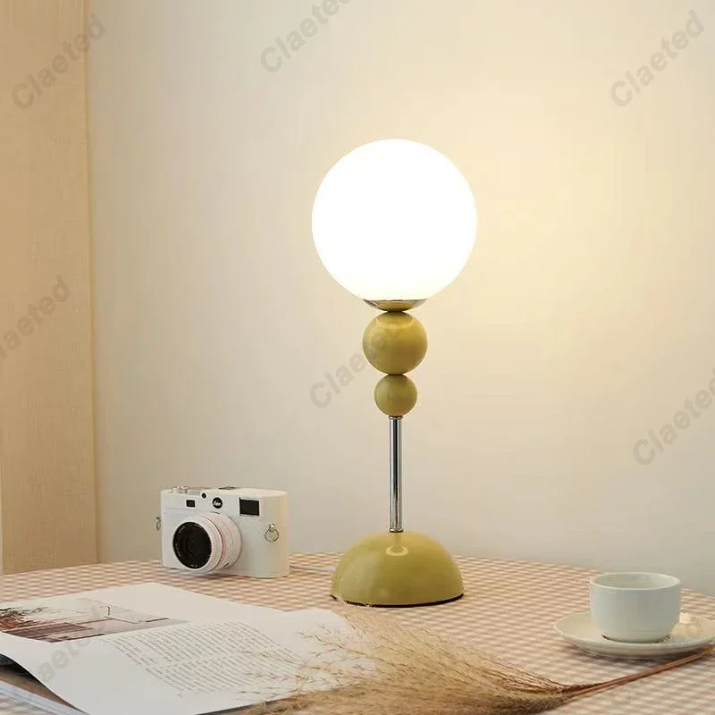 Nordic Design Modern Creative Bedside Table Lamp Simple Fashion Ball Lamp Study Room Desk Light for Livingroom Bedroom