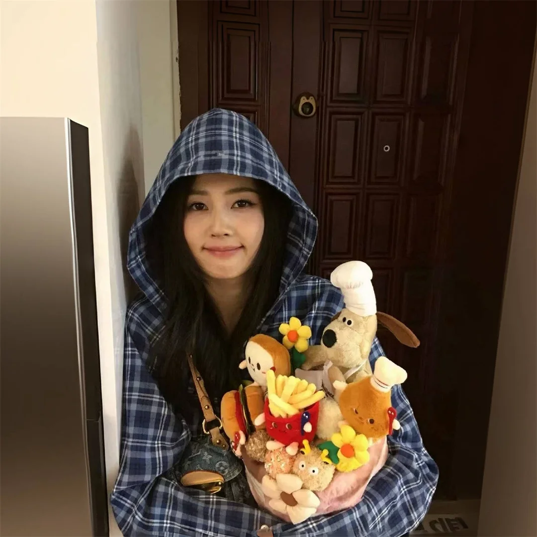 

Stylish Plaid Hooded Jacket Short Blue Cotton Denim Zipper Closure High Waist Hong Kong Style Women's Fashion Autumn Coat