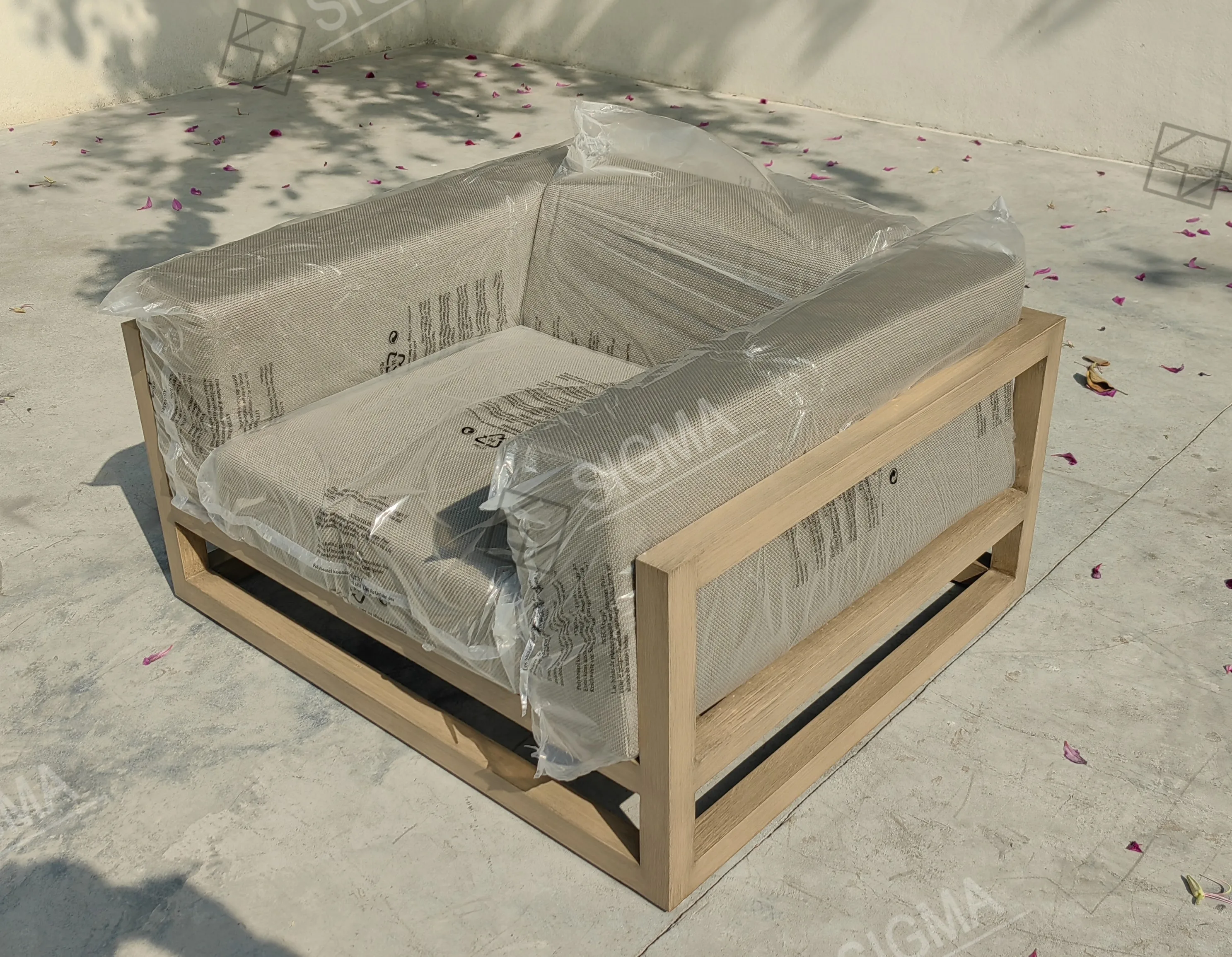 Custom Made Teak Wood Outdoor Sofa Chair OEM Factory for Villa and Hotel