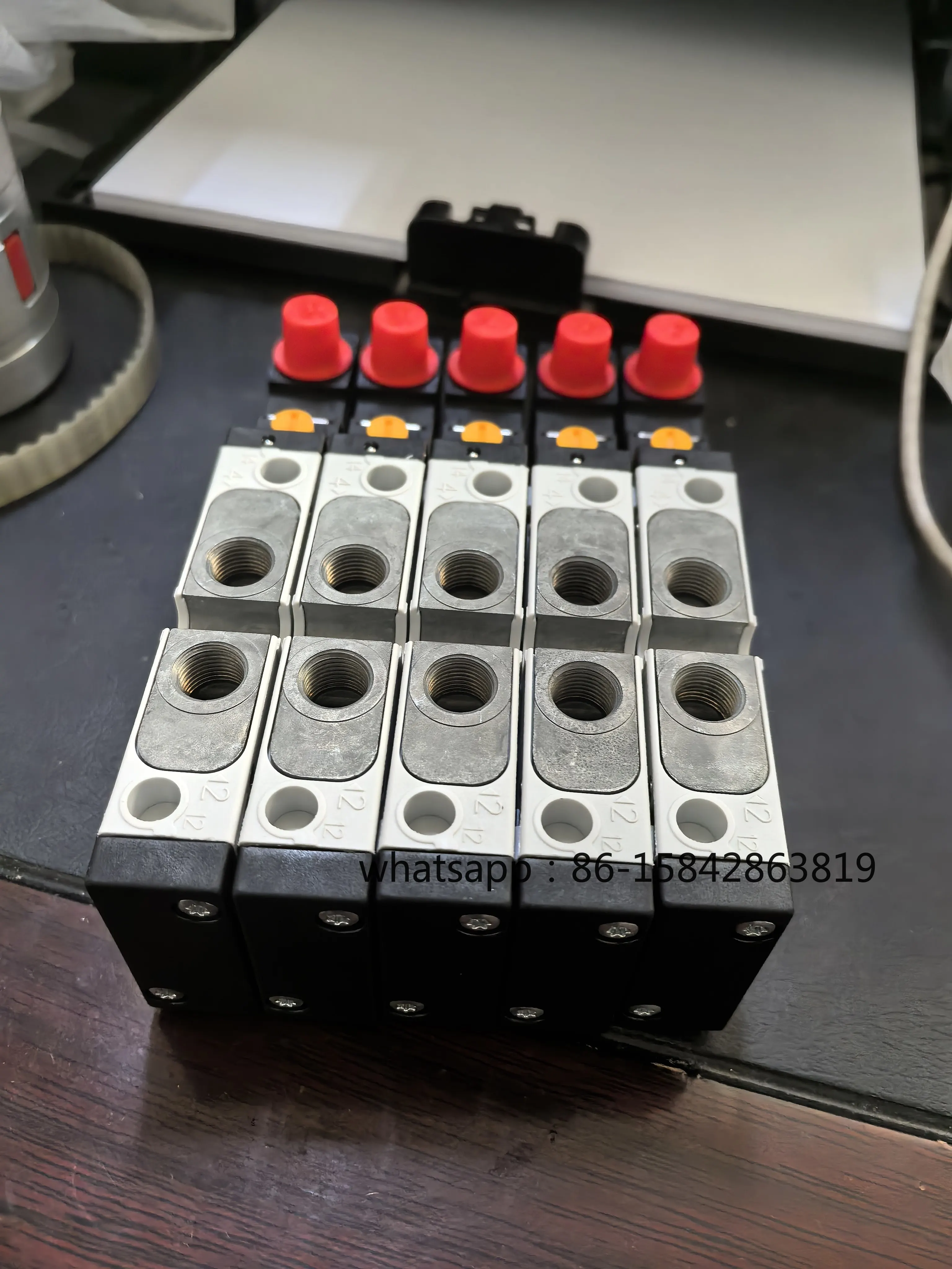 Edge Banding Machine Solenoid Valve 0820060761, Solenoid Valve 0820060761 Imported