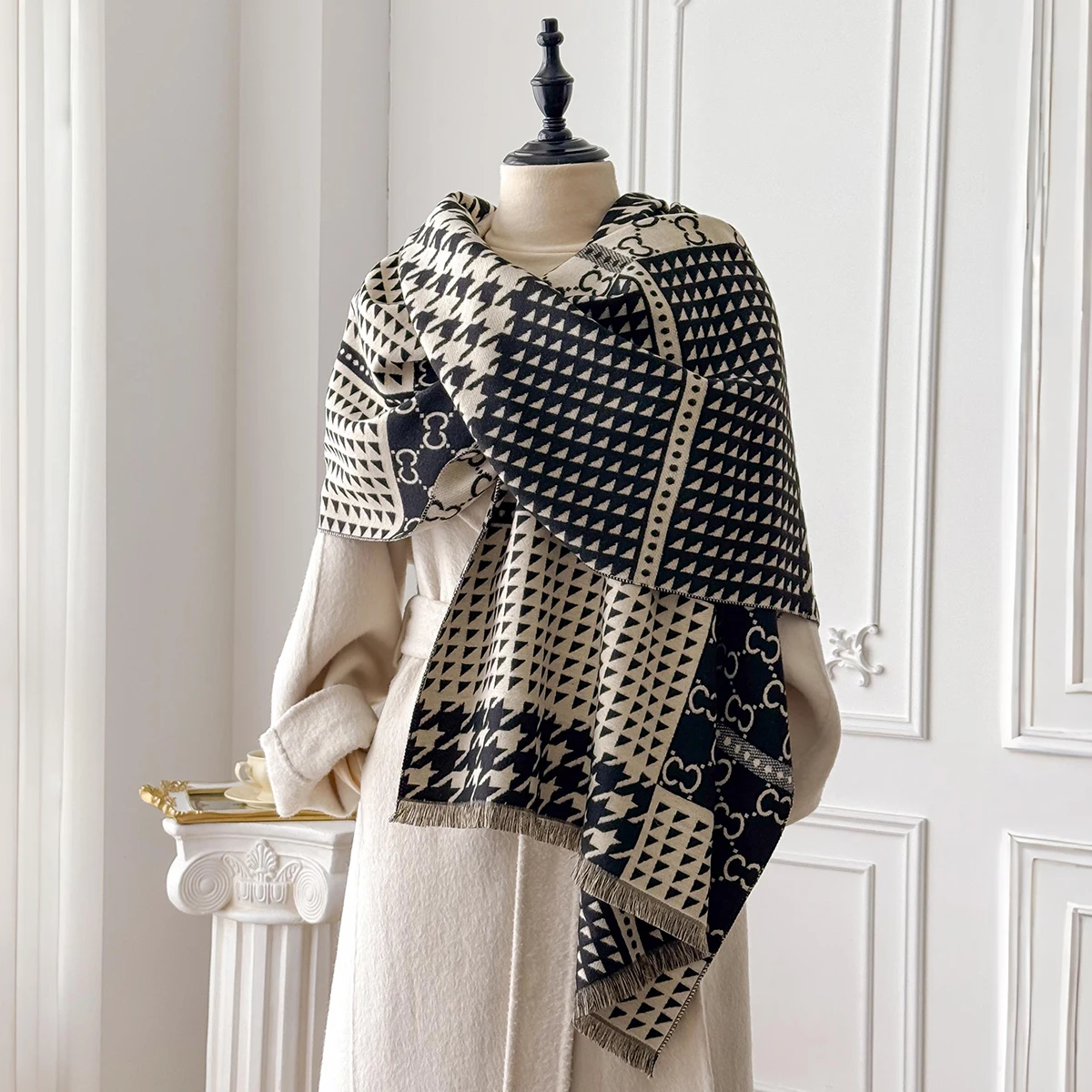 

New Elegance Houndstooth Print Scarf Soft Warm Fringe Pashmina Jacquard Shawl Autumn and Winter Coldproof Windproof Blanket