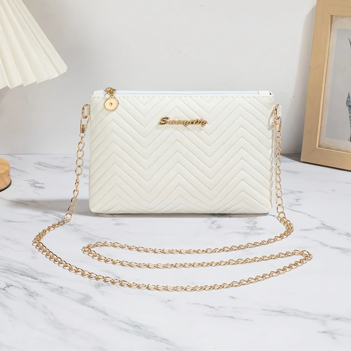 Simple Solid Color High-End Quilted Embossed Chain Shoulder Strap Commuter Bag for Women, Compact Women's Crossbody Small Square Bag