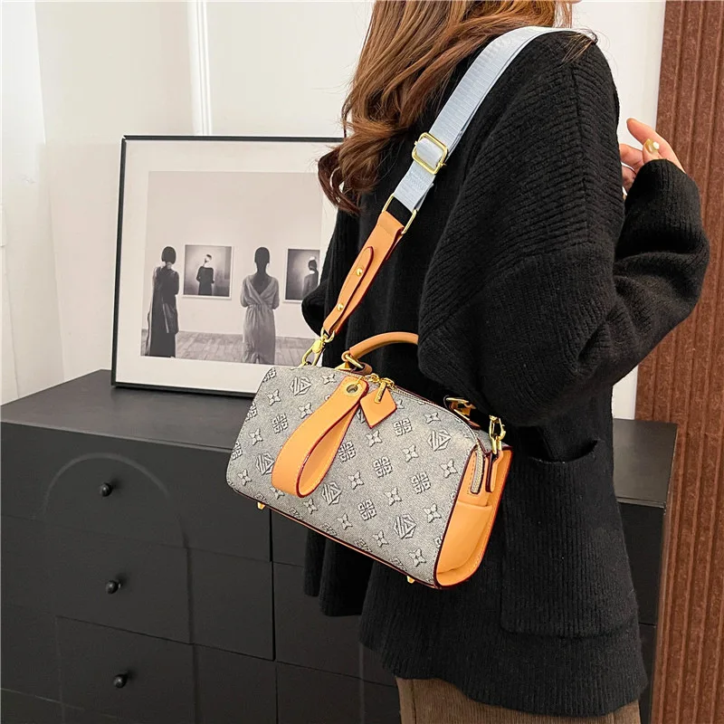 

2025 Luxury Boston Pillow Bag - Vintage Shoulder Handbag for Women