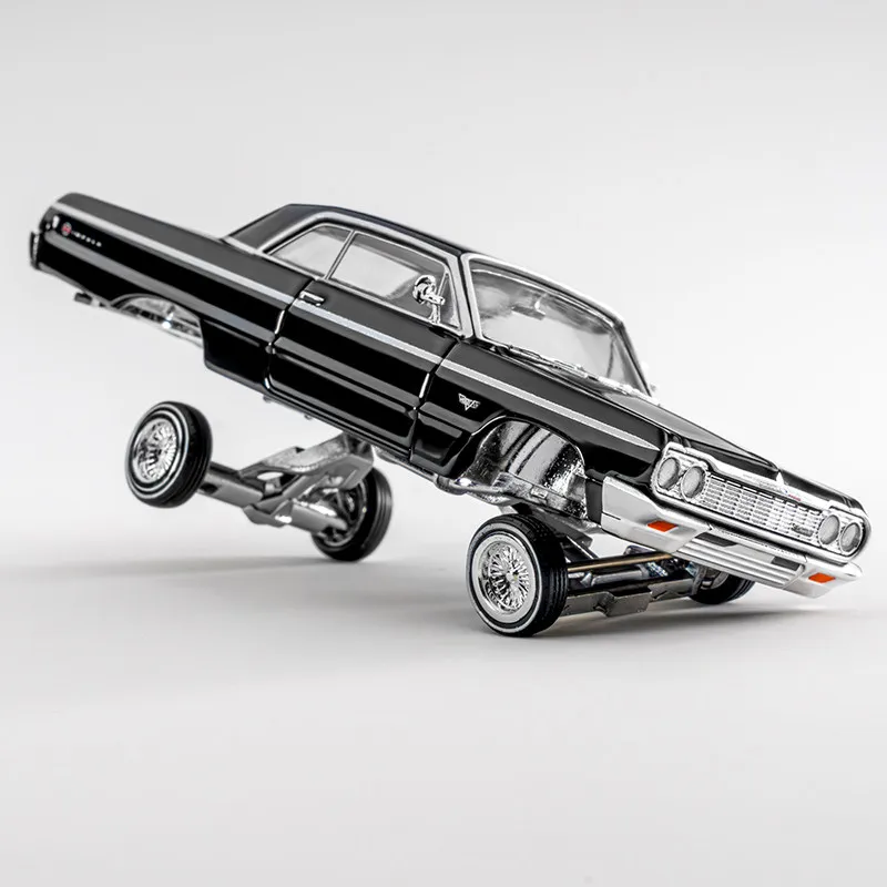 

Pre-sale *97M 1:64 Impala West Coast Jumping Car Alloy Car Model - Shipment in March