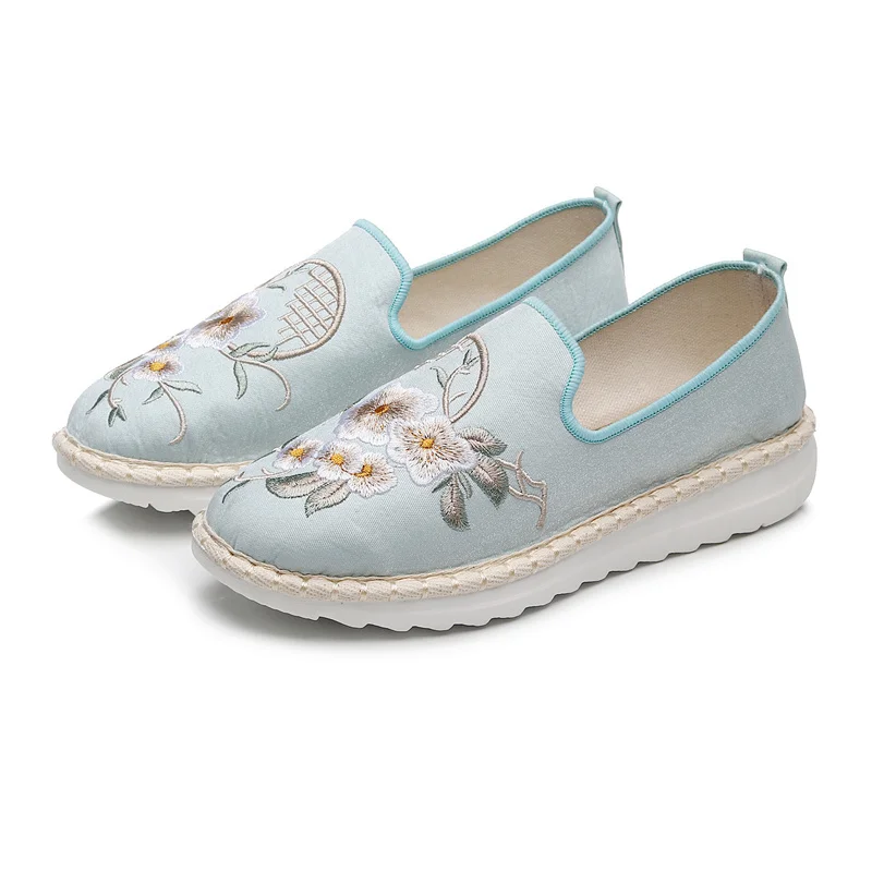 

Blue Wedge Canvas Shoes Women's Slip On Embroidery Loafers Ladies Elegant Retro Floral China Flats Ladies Vintage Espradilles