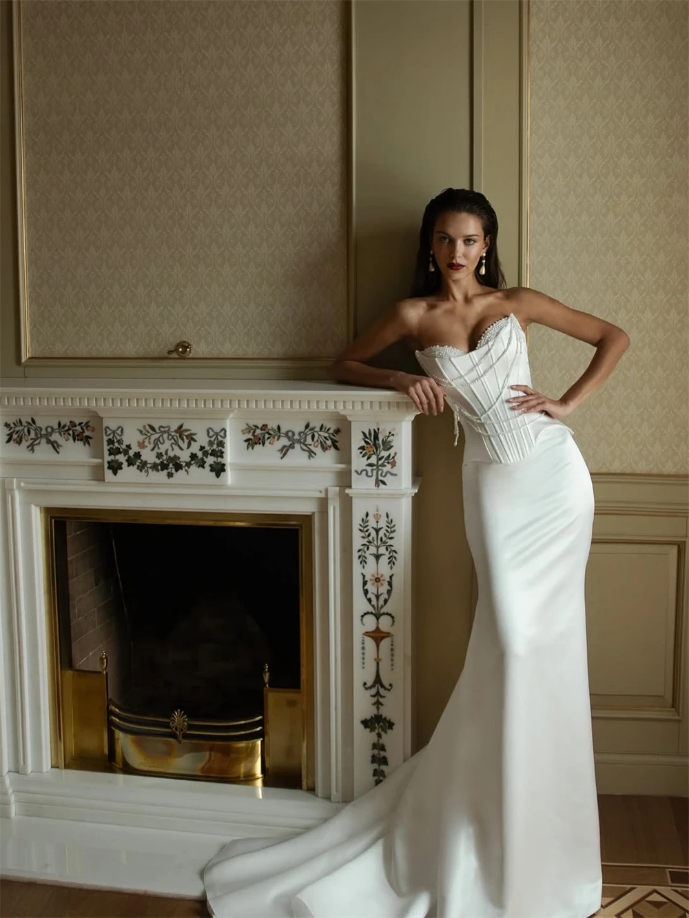 

Customized Elegant White Satin Wedding Dress Formal Sweetheart Sleeveless Bridal Gown Dreamy Mermaid Lace Up Back Robe de mariée