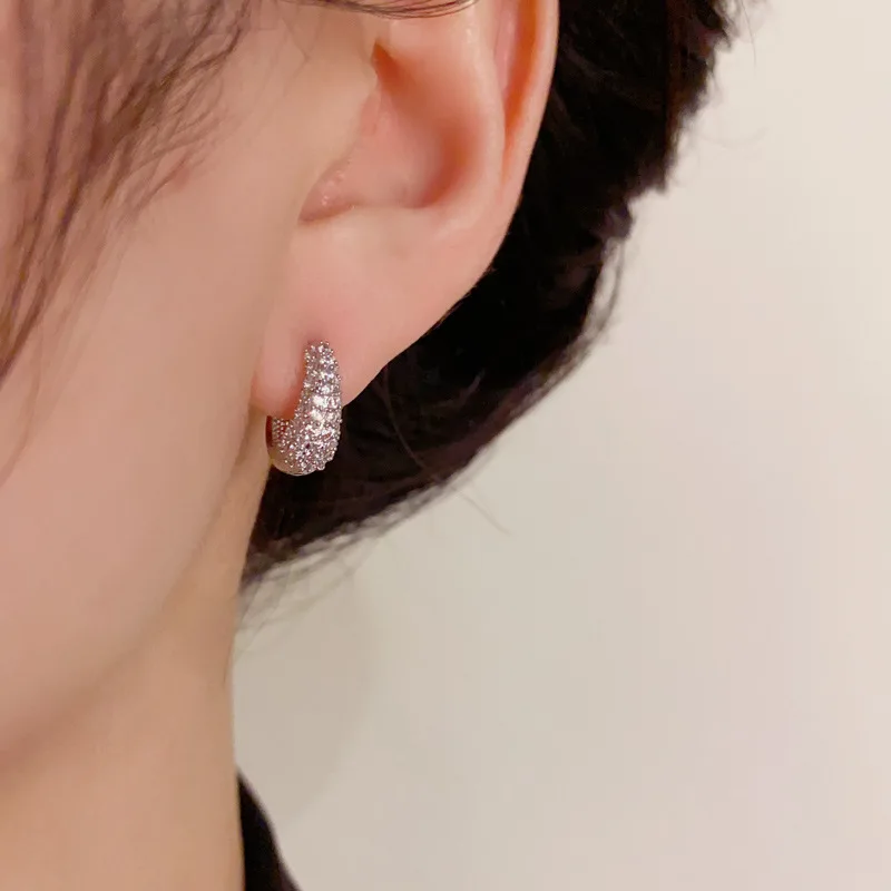 جديد أزياء المرأة أقراط حلقة قلادة الرجعية بسيطة وخفيفة الفاخرة مجوهرات اكسسوارات