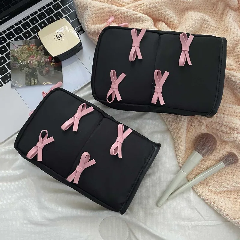 Cute Makeup Bag, Female Stand up Makeup Brush Storage Bag, Large Capacity Portable Partition Waterproof Toilet Bag