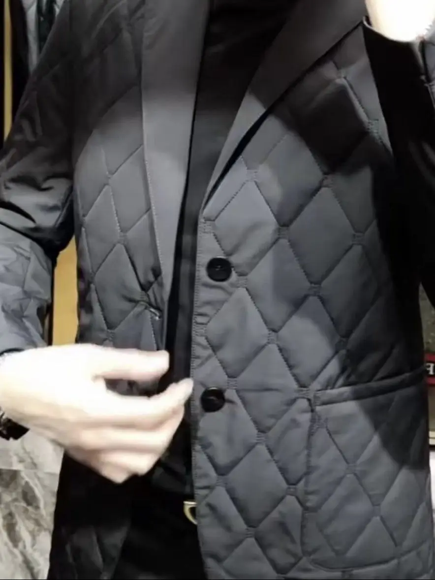 

Модная повседневная мужская хлопковая куртка 2025 года, осенне-зимняя новинка, универсальная, трендовая, из полиэфирного волокна, приталенного кроя, с длинными рукавами