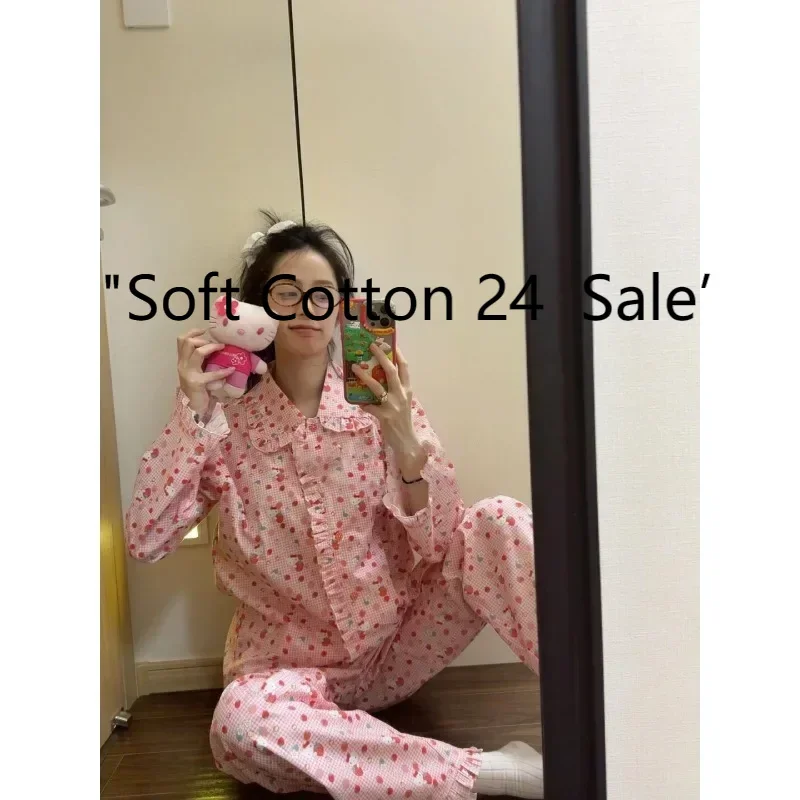 

Pink strawberry Hello Kitty pajamas, spring and autumn cotton loungewear set, Sanrio cartoon two-piece pajamas, women's pajamas.