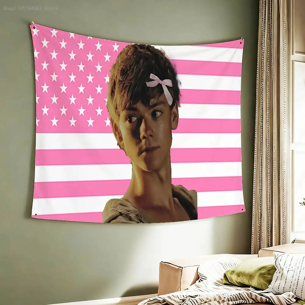M-Maze Newt R-Runners Flag Tapestry Banner For Bedroom Outdoor Living Room Restaurant Bar Wall Decor Party