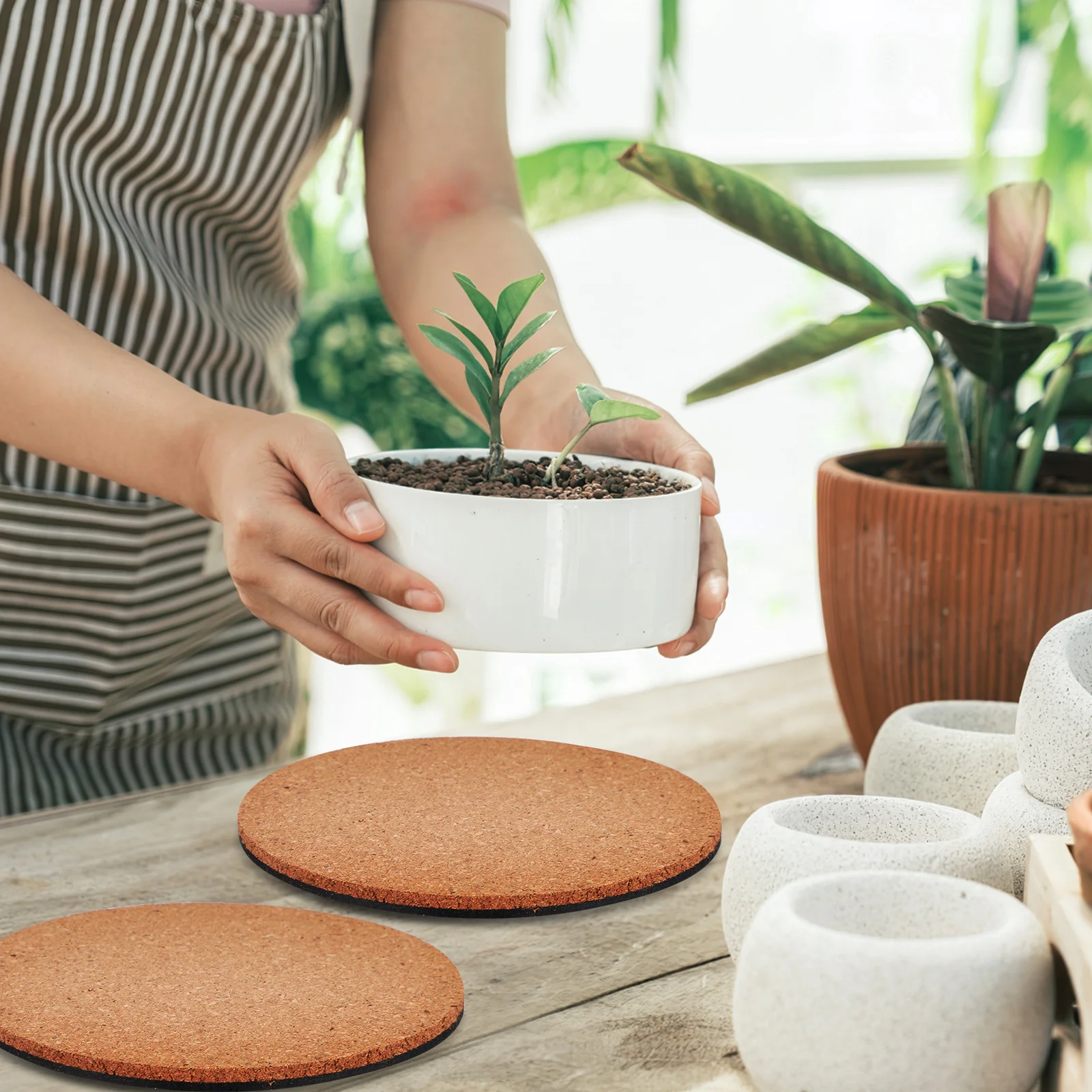 

9Pcs Cork Plant Coasters Large Round Plant Tray Pad Waterproof Garden Pot Mat Natural Finish for Indoor Outdoor Decoration Use