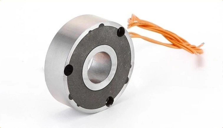 فرامل كهرومغناطيسية بقطر خارجي 62 مم محرك تيار متردد 220 فولت تفكيك انقطاع التيار الكهربائي مع آلية الكبح الميكانيكية منخفضة الضوضاء