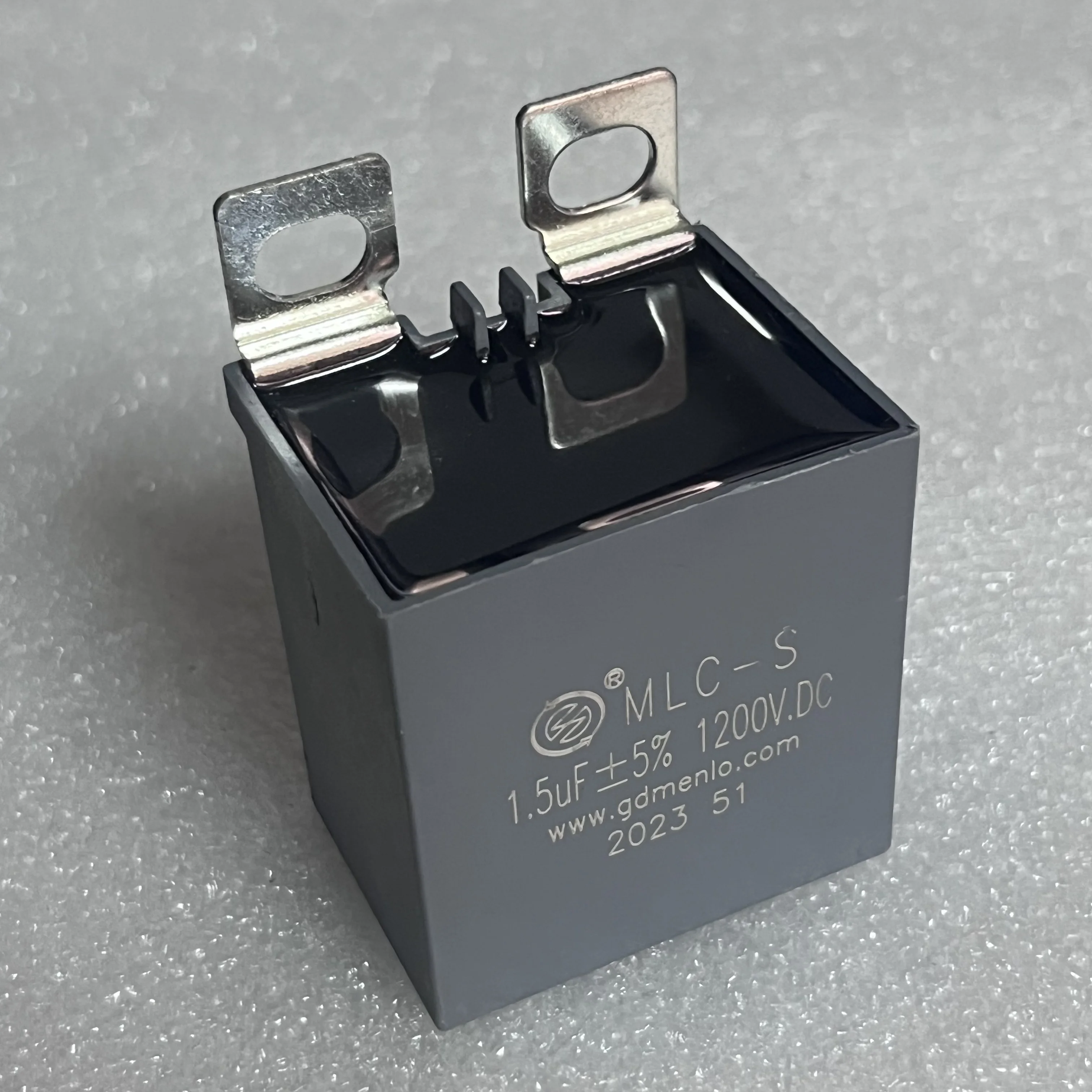 5PCS/Brand new MLC-S type 1.5UF 1200V DC high frequency absorption protection IGBT non-inductive capacitor