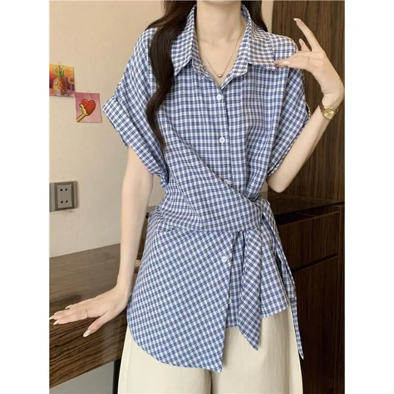 

Шикарная синяя клетчатая рубашка с коротким рукавом, женская рубашка в корейском стиле, асимметричный топ с завязками на талии, весна-лето, новинка