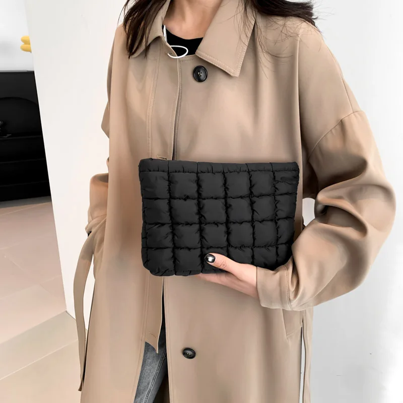 Autumn and Winter Fashionable Pleated Clutch Women Bag, Chic Storage Makeup Bag,  Versatile Stylish Soft Cotton Padded Clutches