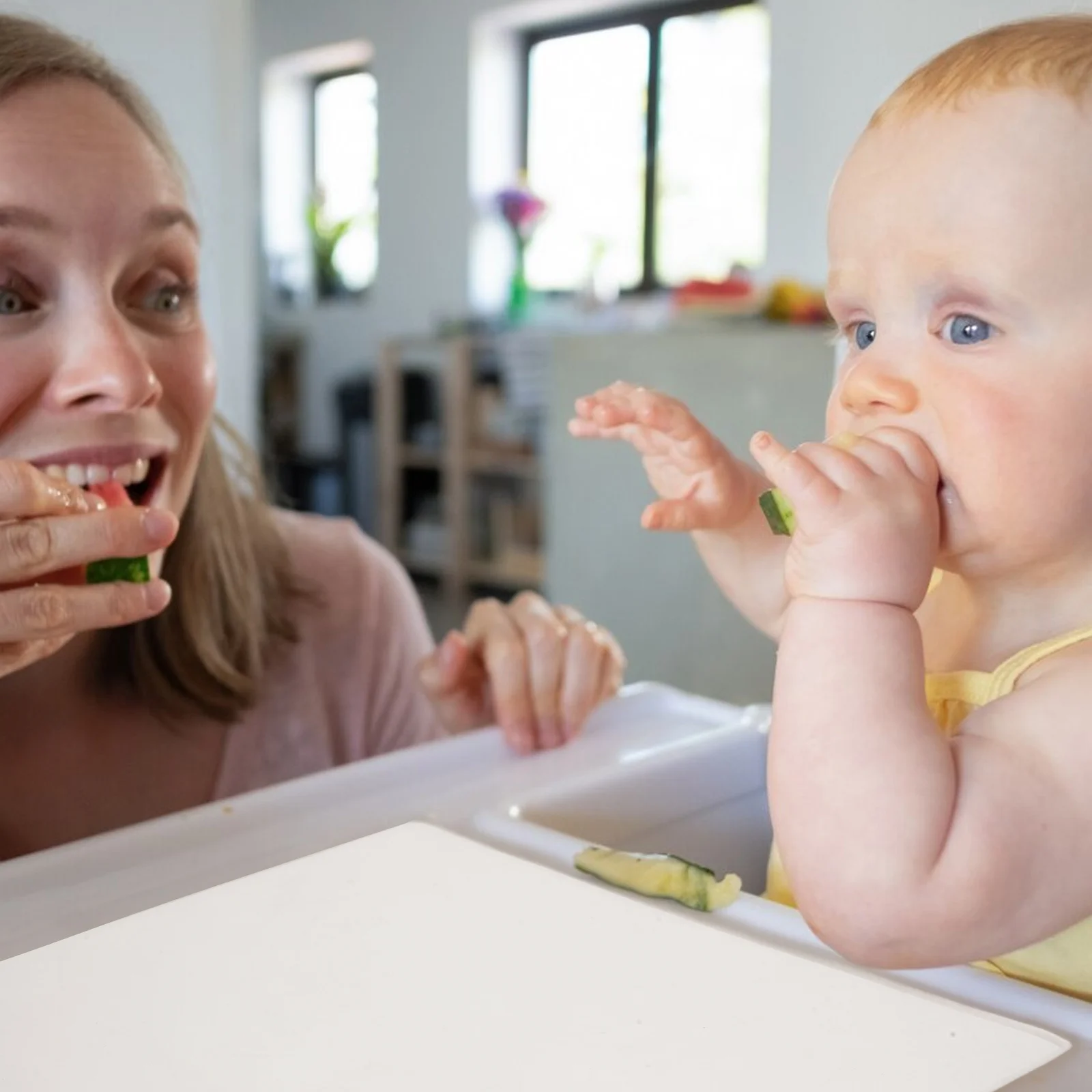 

Highchair Placemat Kids Dinning Mat Non-Slip Silicone Placemats For Toddlers Space Saving Easy With