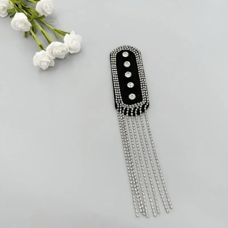 652F Fashionable Tassels Crystal Chain Shoulder Epaulette with Bead Studded for Jackets Shirt Formal Dress Shoulder Decors