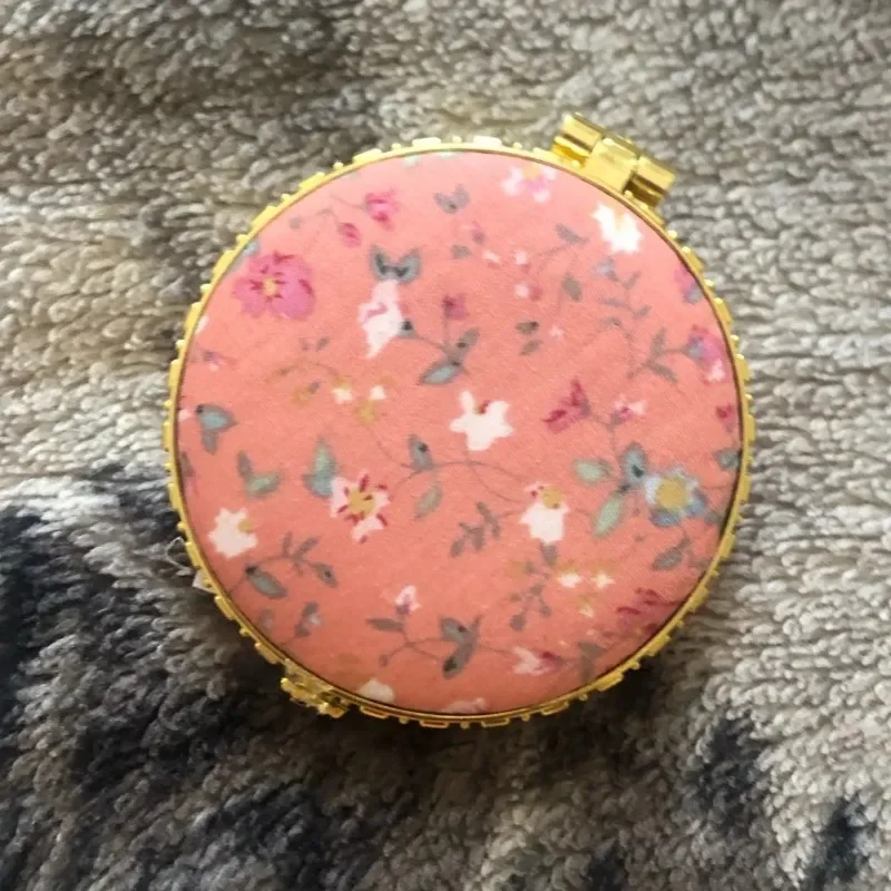 Espejo Floral de bolsillo para mujer, Mini maquillaje compacto portátil, espejo de maquillaje plegable de dos lados, maquillaje cosmético Vintage para regalo