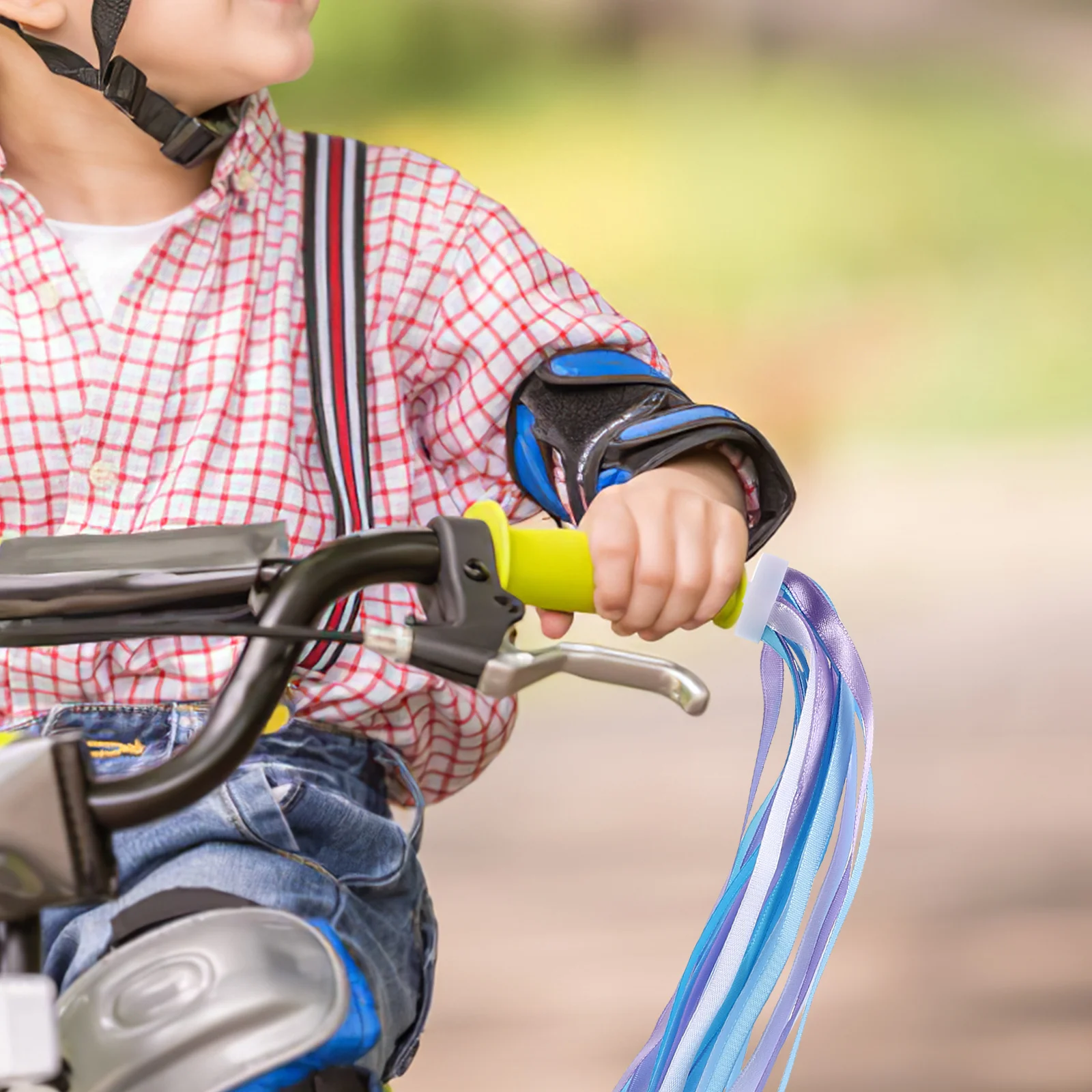 

3Pairs Bike Handlebar Streamers Colorful Ribbon Tassels Long-Lasting Decoration for Kids Girls Mountain Road Bikes